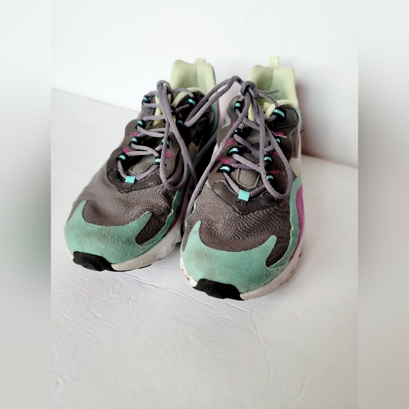 Nike Air Max 270 React - Picture 8 of 8